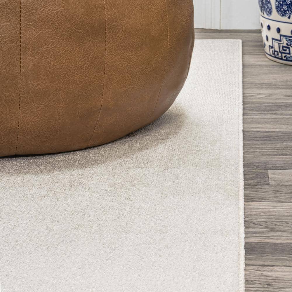 JONATHAN Y Twyla Classic Solid Low-Pile Machine-Washable Cream 4 ft. x 6 ft. Area Rug