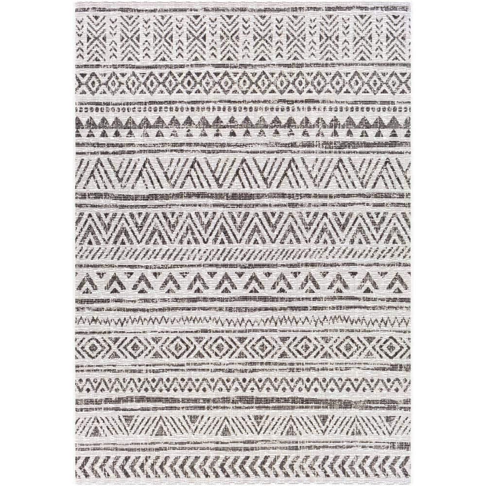 Livabliss Eagean Global Indoor/Outdoor Area Rug,5'3" x 7'7",Charcoal
