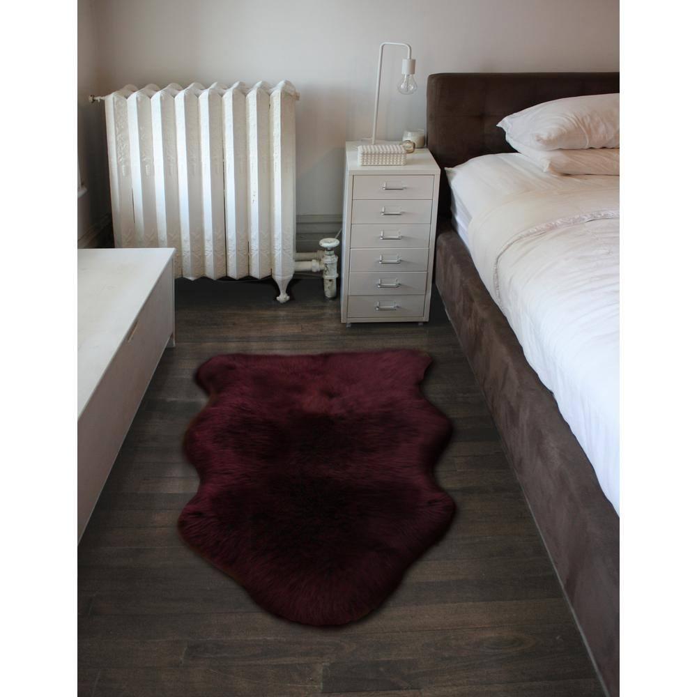 Natural Milan Sheepskin Single Rug | Logan berry | 2'x3'