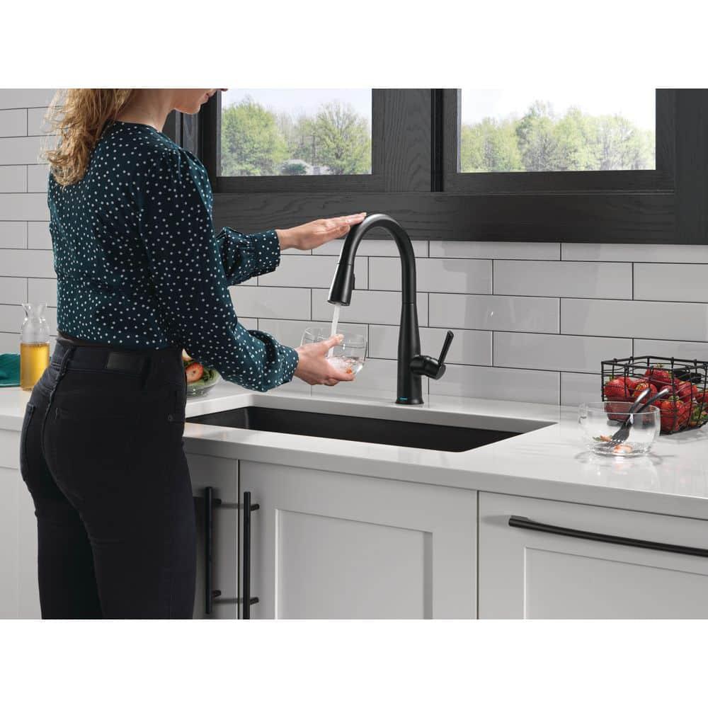 Delta 9113TL-BL-DST Essa Touch2O Kitchen Sink Faucet with Touchless Technology