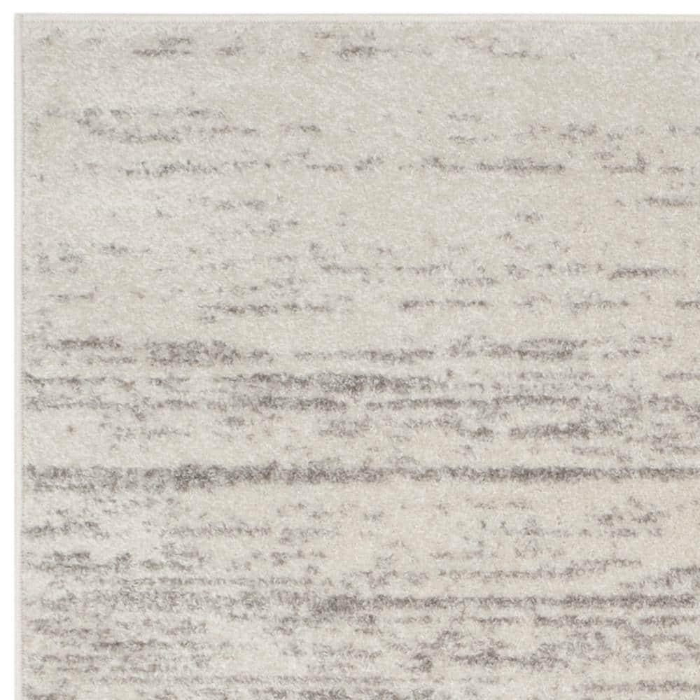 Adirondack ADR113 Machine Made Indoor Area Rug - Light Grey/Grey - 4'x6' - Safavieh