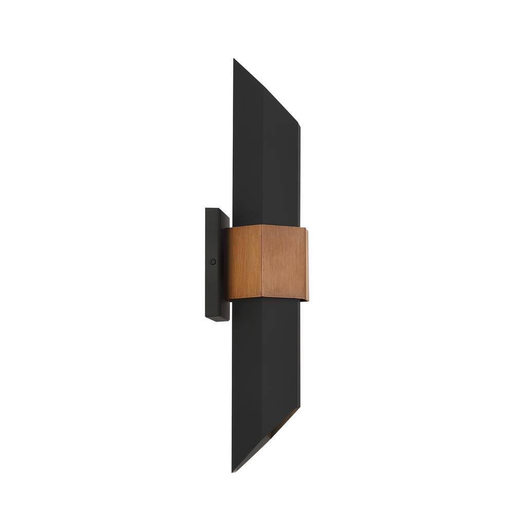 Chasm Outdoor Lantern
