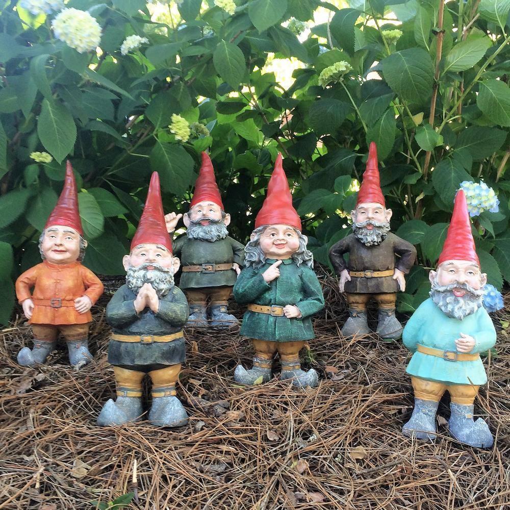 HomeStyles Old World Gnomes Mordecai Praying Hands Gnome Garden Statue