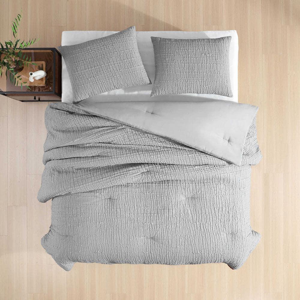 Kenneth Cole Serenity Wavy Lines Grey 3 Piece Comforter Set- Full/Queen
