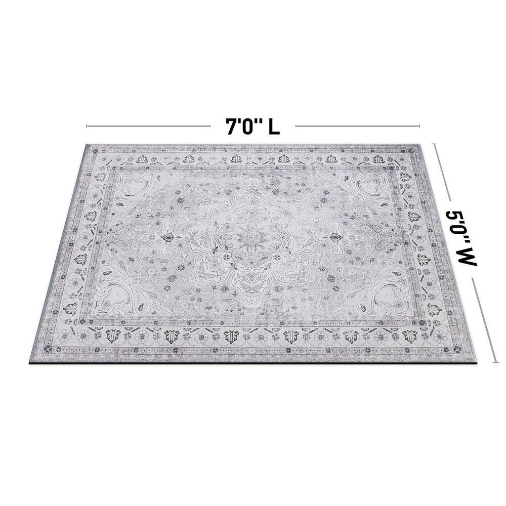 World Rug Gallery Transitional Medallion Machine Washable 5'x7' Gray Area Rug:  Stain-Resistant,  Flat Pile,  Indoor Use