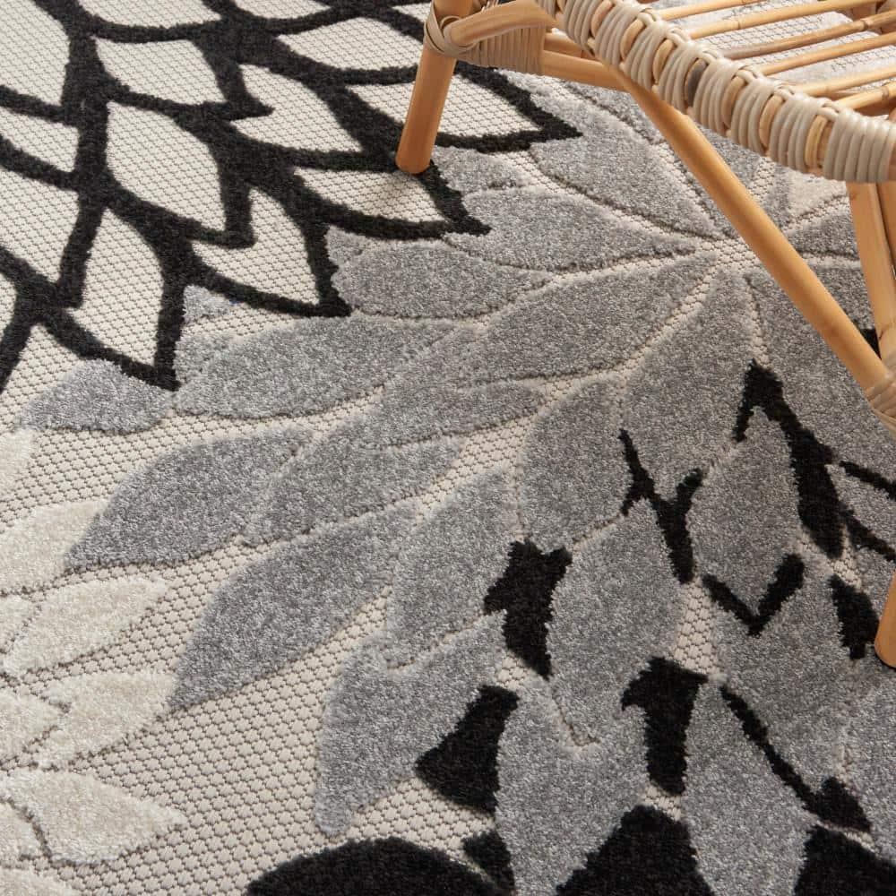 Nourison Aloha Floral Bloom Flatweave High-Low Indoor Outdoor Area Rug Black White 6' x 9'