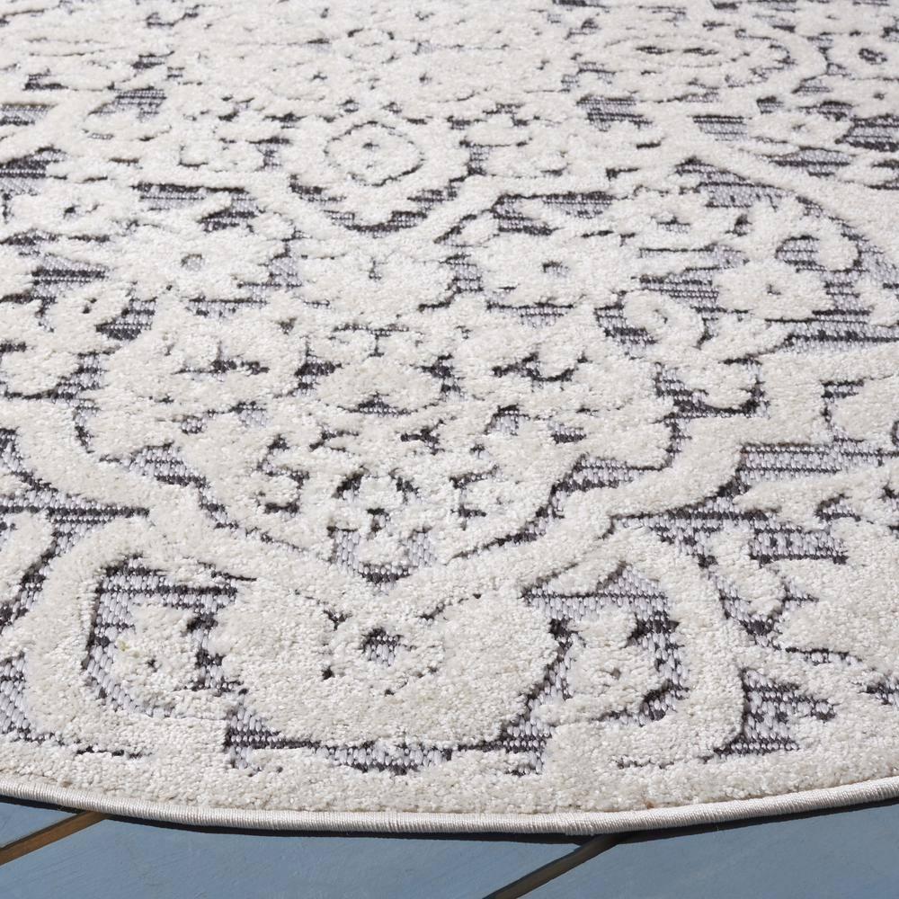 Kelly Clarkson Home Jake Oriental Ivory/Gray Indoor / Outdoor Area Rug