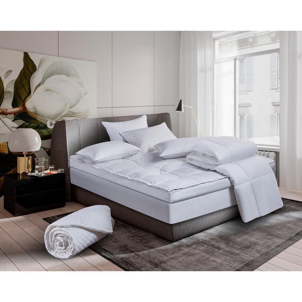 Serta Serta Super Soft 233 Thread Count White Goose Feather And Down Fiber Comforter By Serta All Season Full / Queen