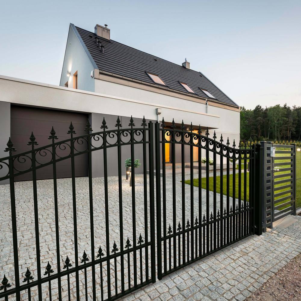 ALEKO Steel Dual Swing Driveway Gate - PRAGUE Style