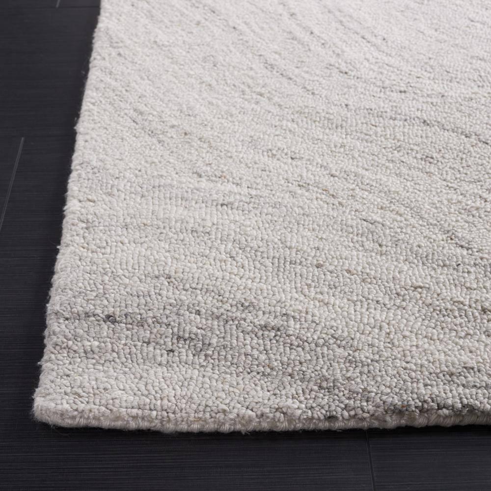 Abstract ABT148 Handmade Indoor Accent Rug - Light Grey/Beige - 3'x5' - Safavieh