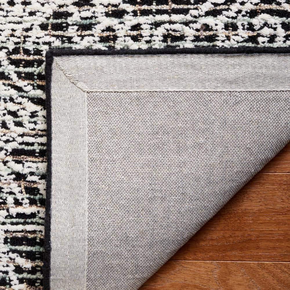 Ebony EBN114 Hand Tufted Area Rug - Black/Ivory - 6'x6' - Safavieh.