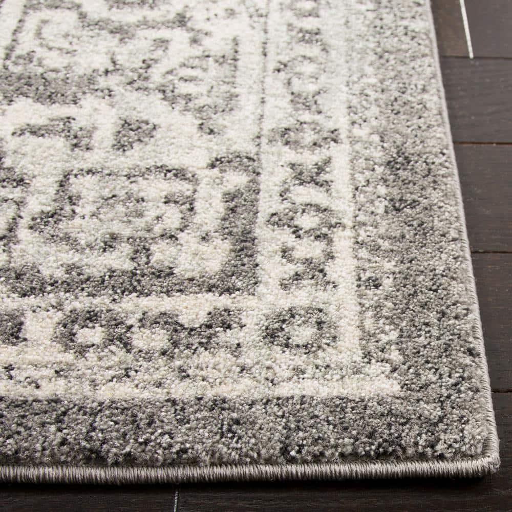 SAFAVIEH Evoke Trena Traditional Distressed Area Rug, Grey/Ivory, 9' x 12'