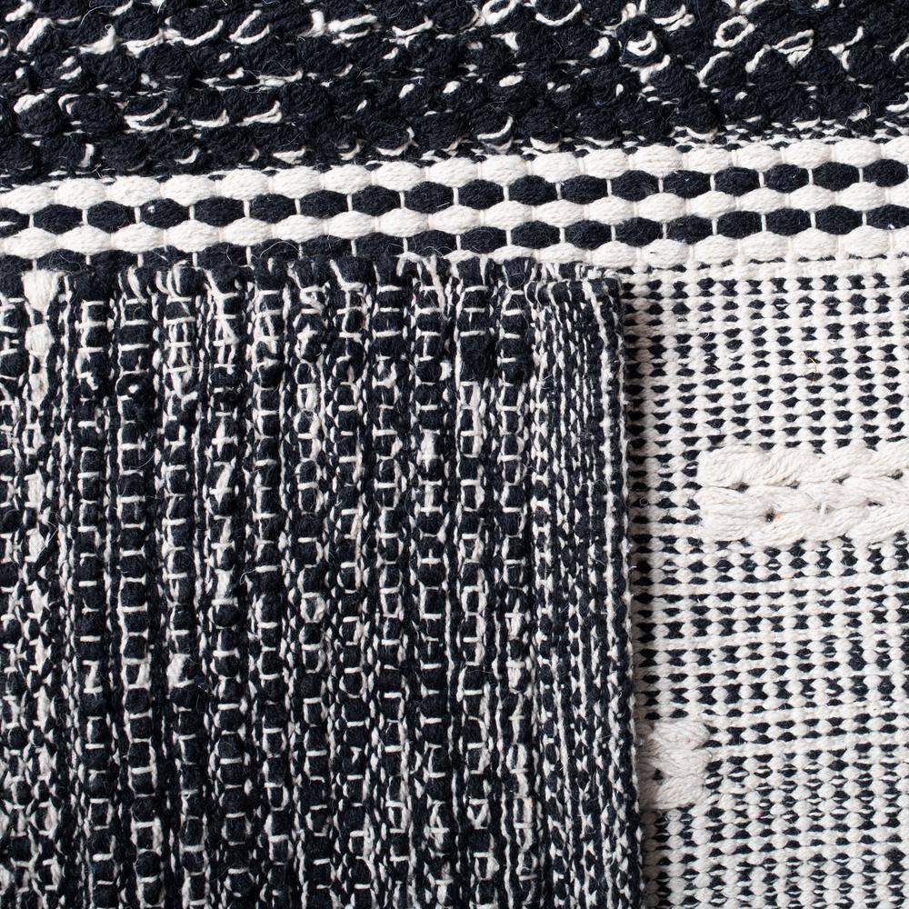 SAFAVIEH Striped Kilim Percival Striped Cotton Area Rug, Black/Ivory, 9' x 12'
