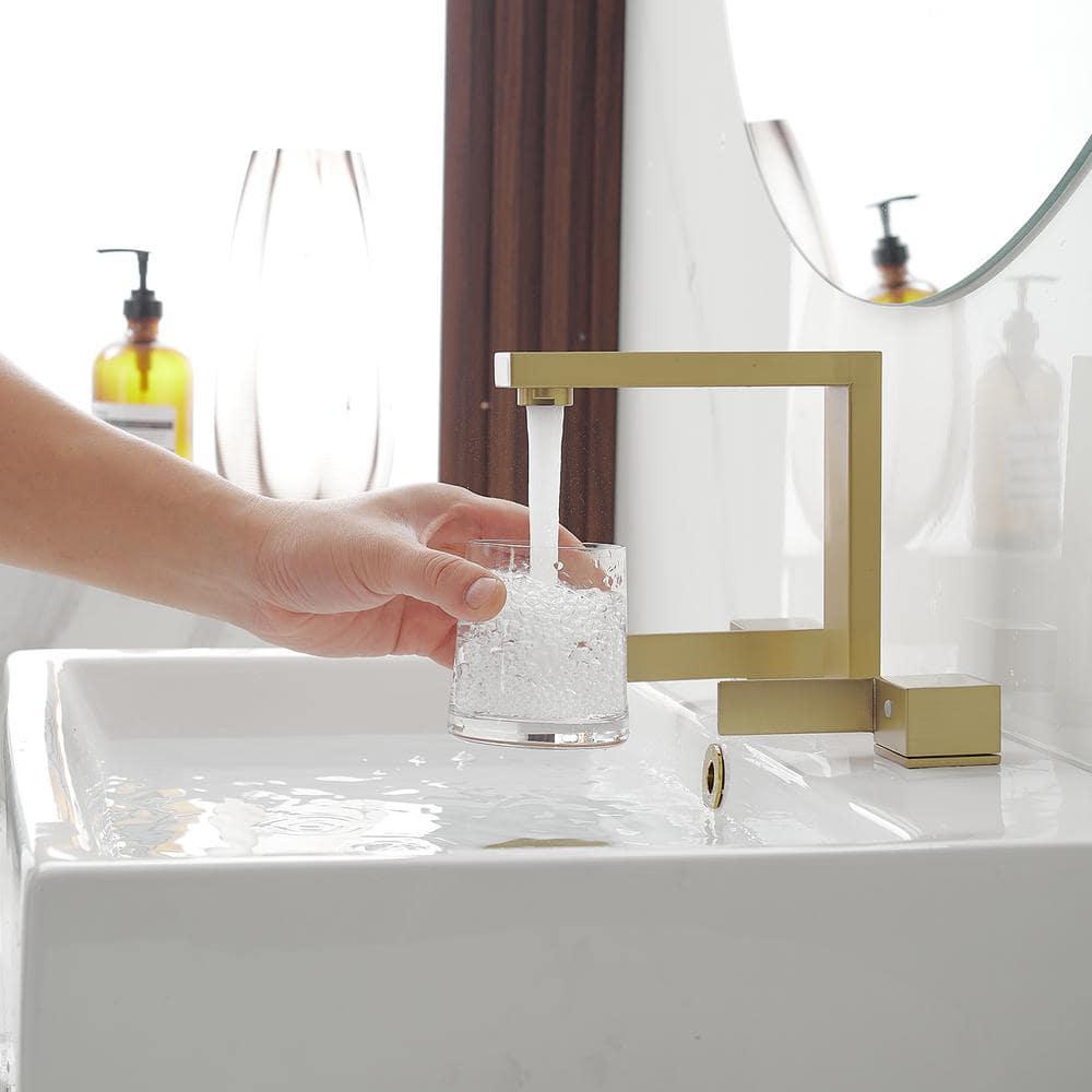 Widespread Single-handle Bathroom Faucet with Drain Assembly
