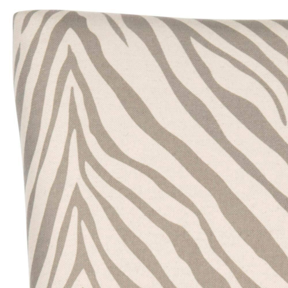 Halleigh 19.5'' H Upholstered Parsons Chair