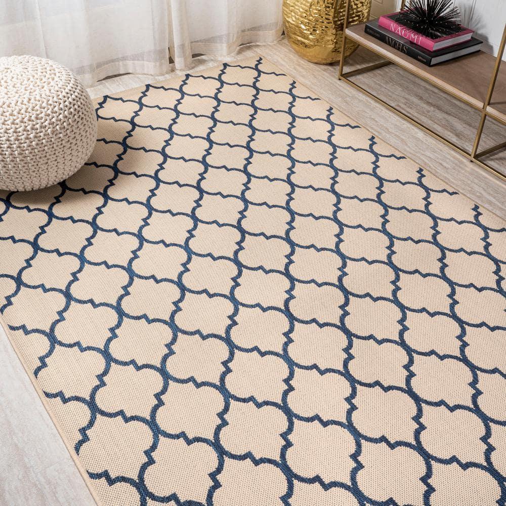 4'x6' Arabesque Ogee Trellis Indoor/Outdoor  Area Rug, Beige/Navy - JONATHAN Y