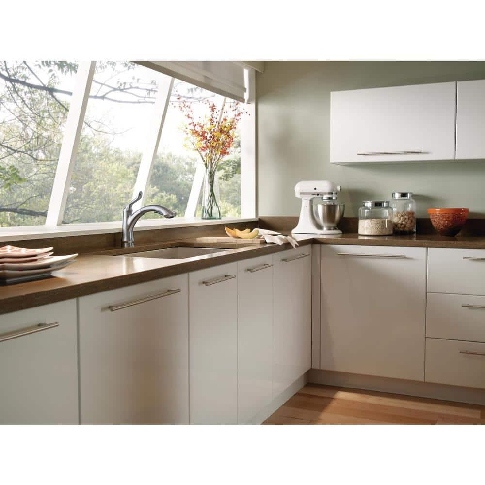 Delta Linden Pull Out Sprayer Kitchen Sink Faucet, Single Handle Kitchen Faucet 4353-AR-DST