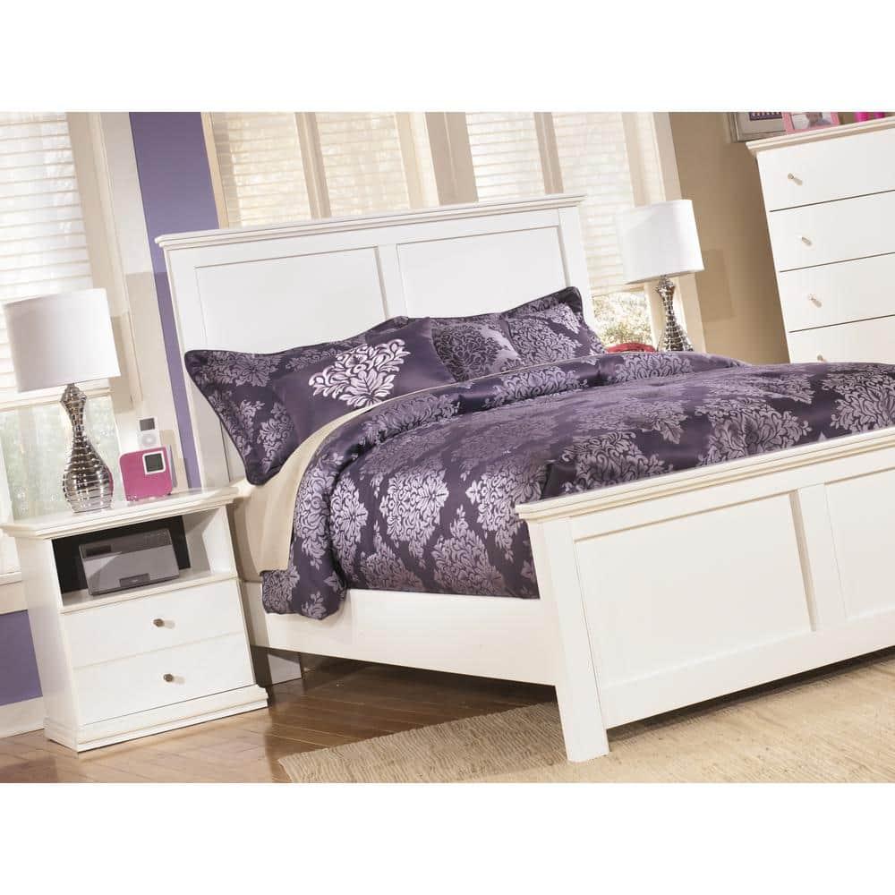 Signature Design by Ashley Casual Bostwick Shoals Nightstand, White
