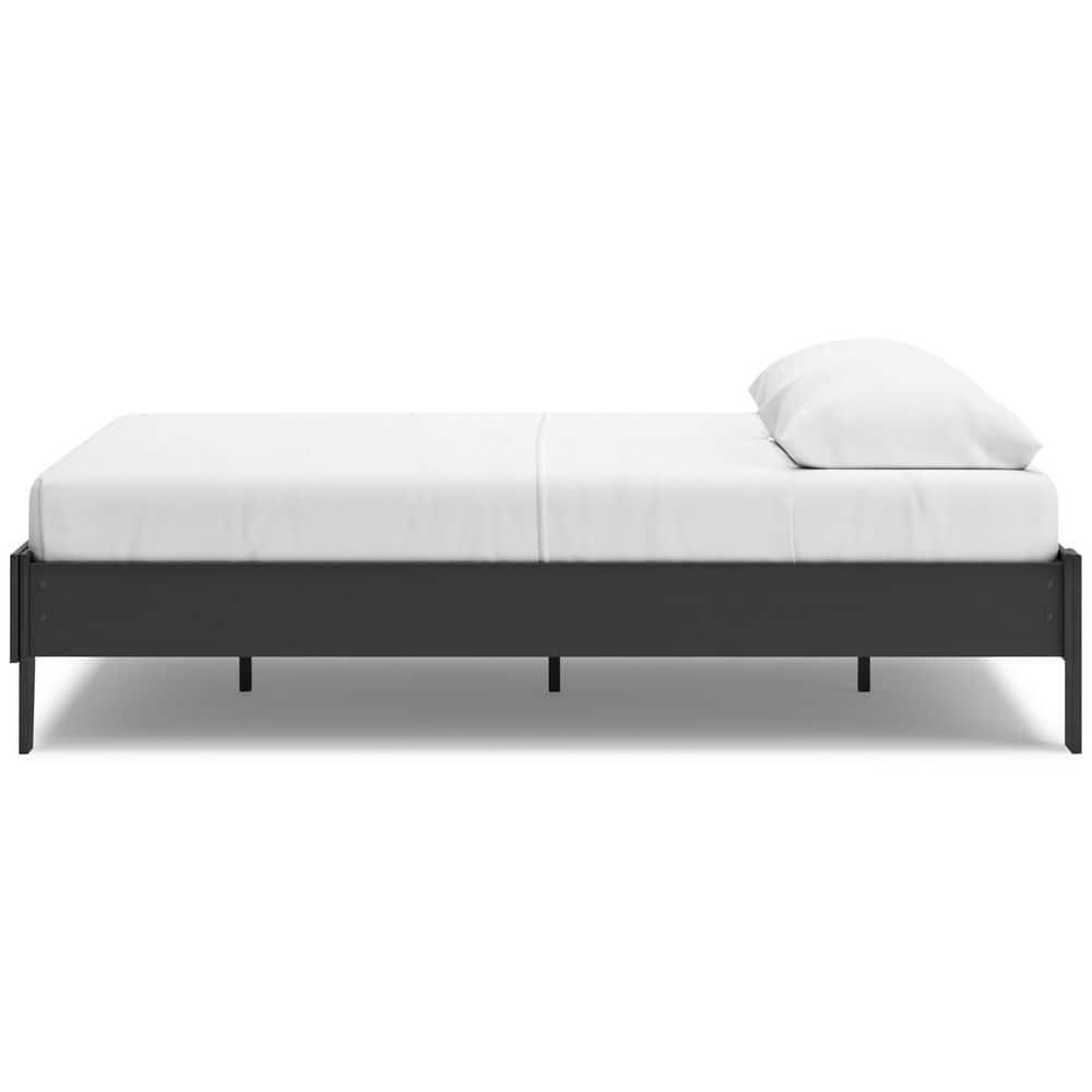 Signature Design by Socalle Queen Platform Bed in Matte Black Finish