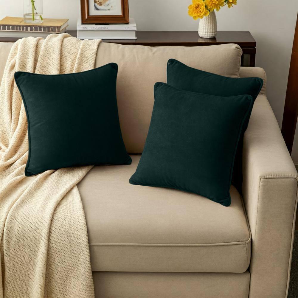 A1 Home Collections LLC Velvet Pillow Cover (Set of 2)