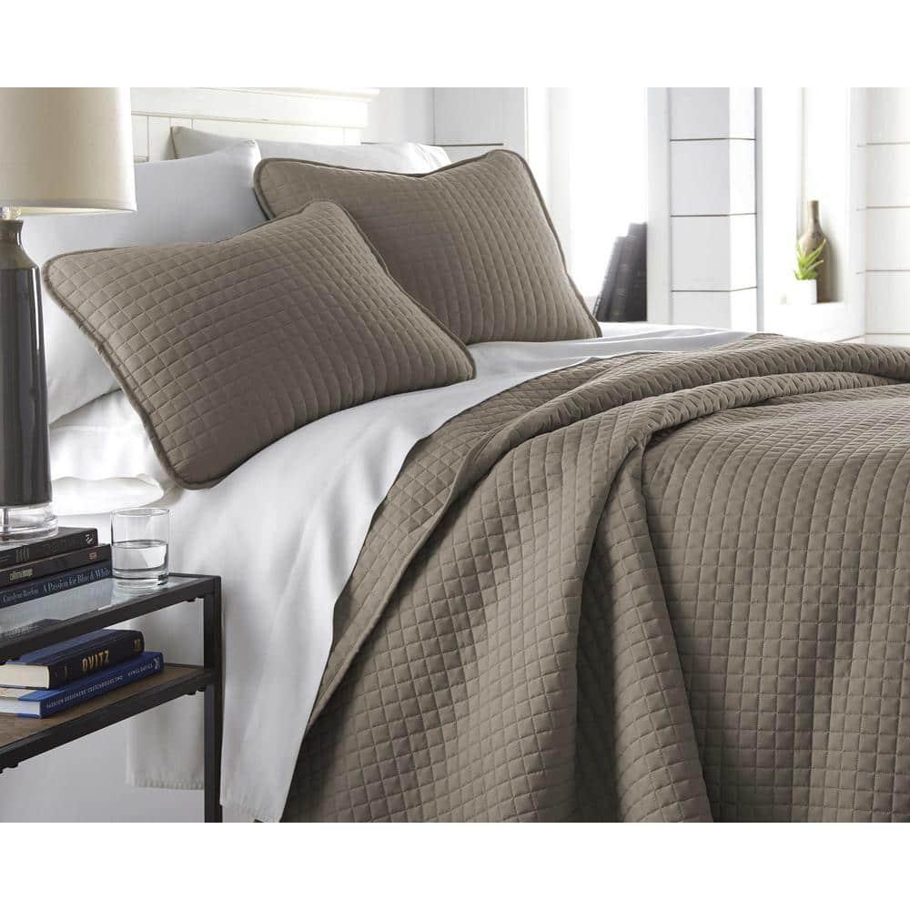 Vilano Dark Taupe Twin Microfiber Reversible Quilt Set