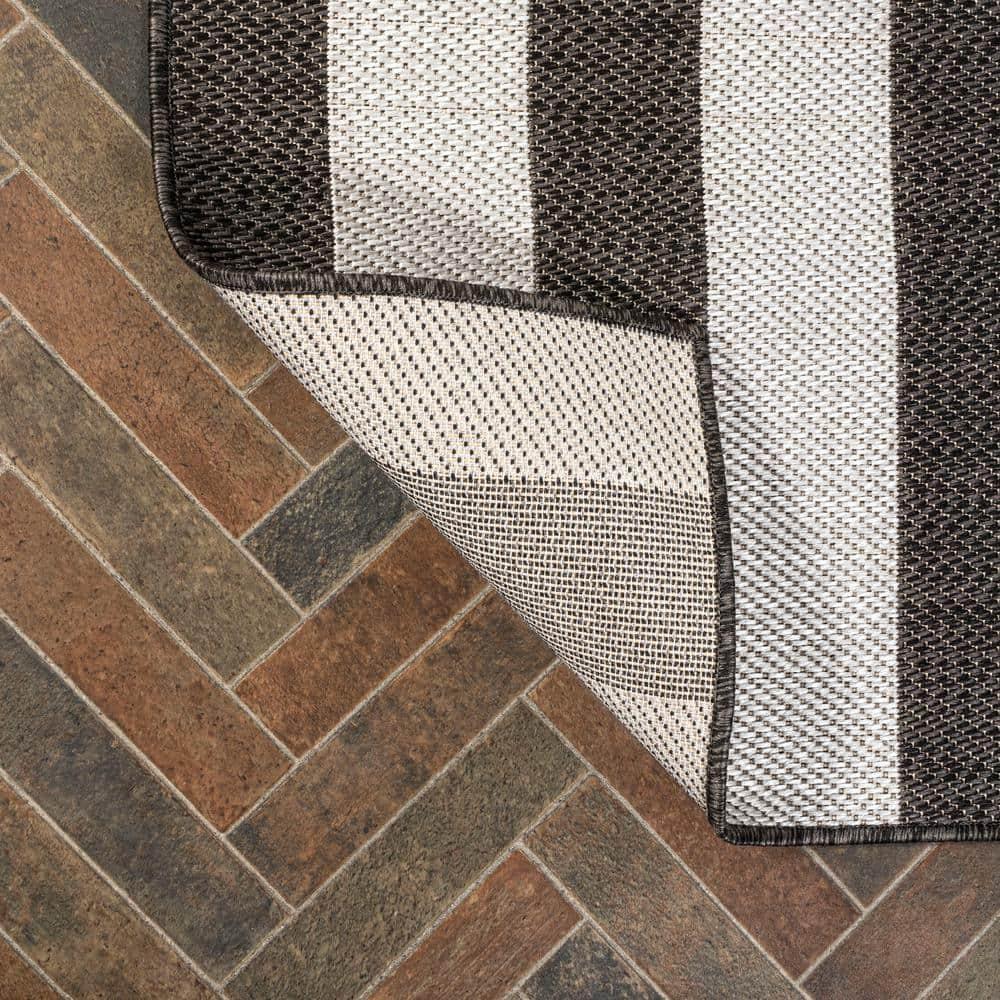 4' x 6' Negril Two-Tone Wide Stripe Indoor/Outdoor Area Rug, Black/Cream - JONATHAN Y