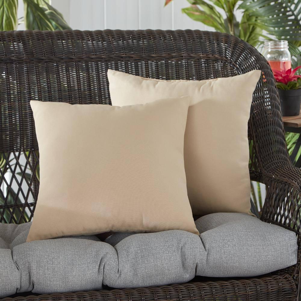 Indoor/Outdoor Reversible Throw Pillow