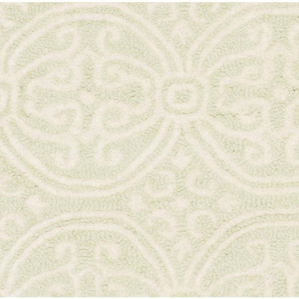 SAFAVIEH Cambridge Leslie Geometric Wool Area Rug, Light Green/Ivory, 8' x 10'