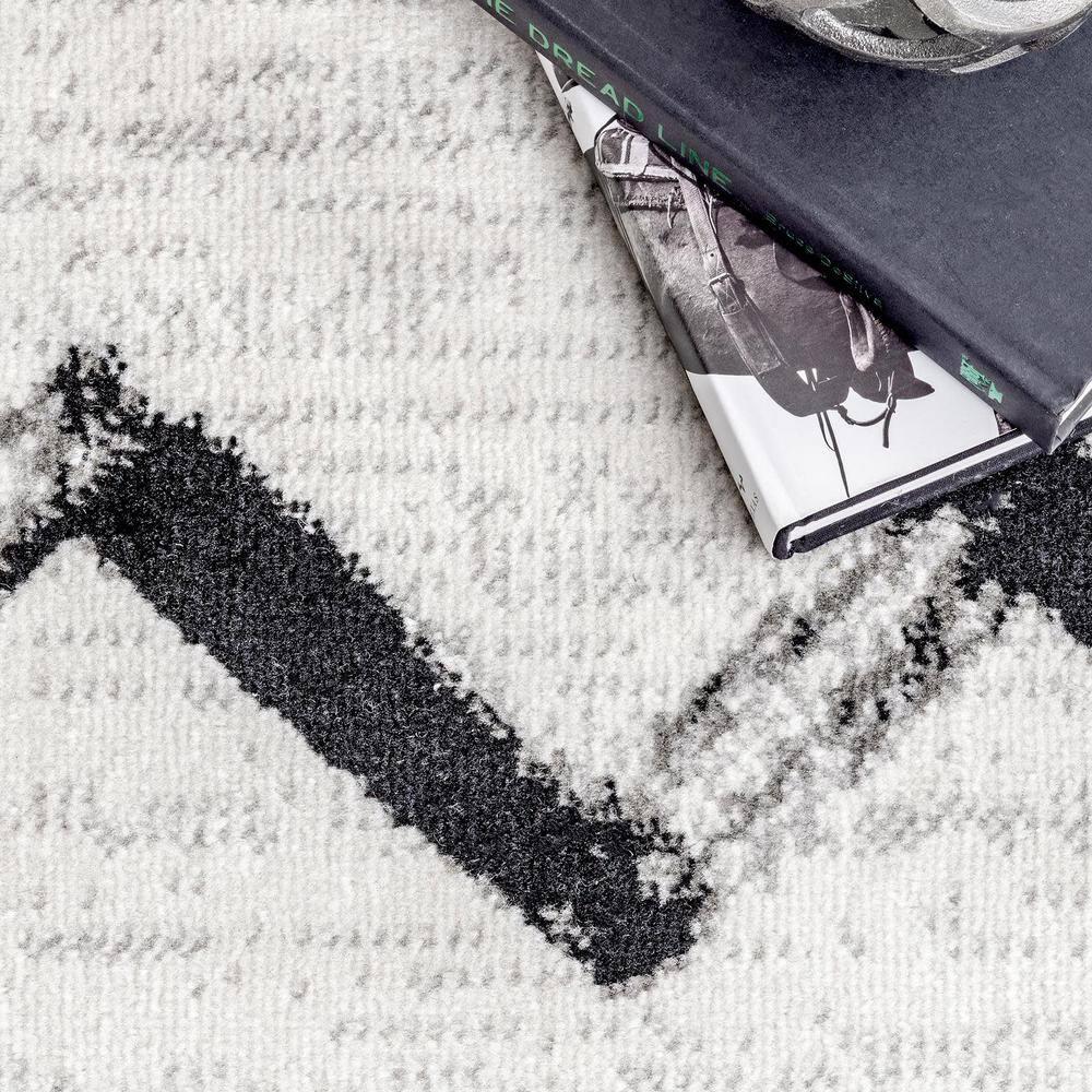 Nuloom Addison Chevron 7x9 Indoor Area Rug for Living Room Bedroom Dining Room Kitchen, Grey/Ivory