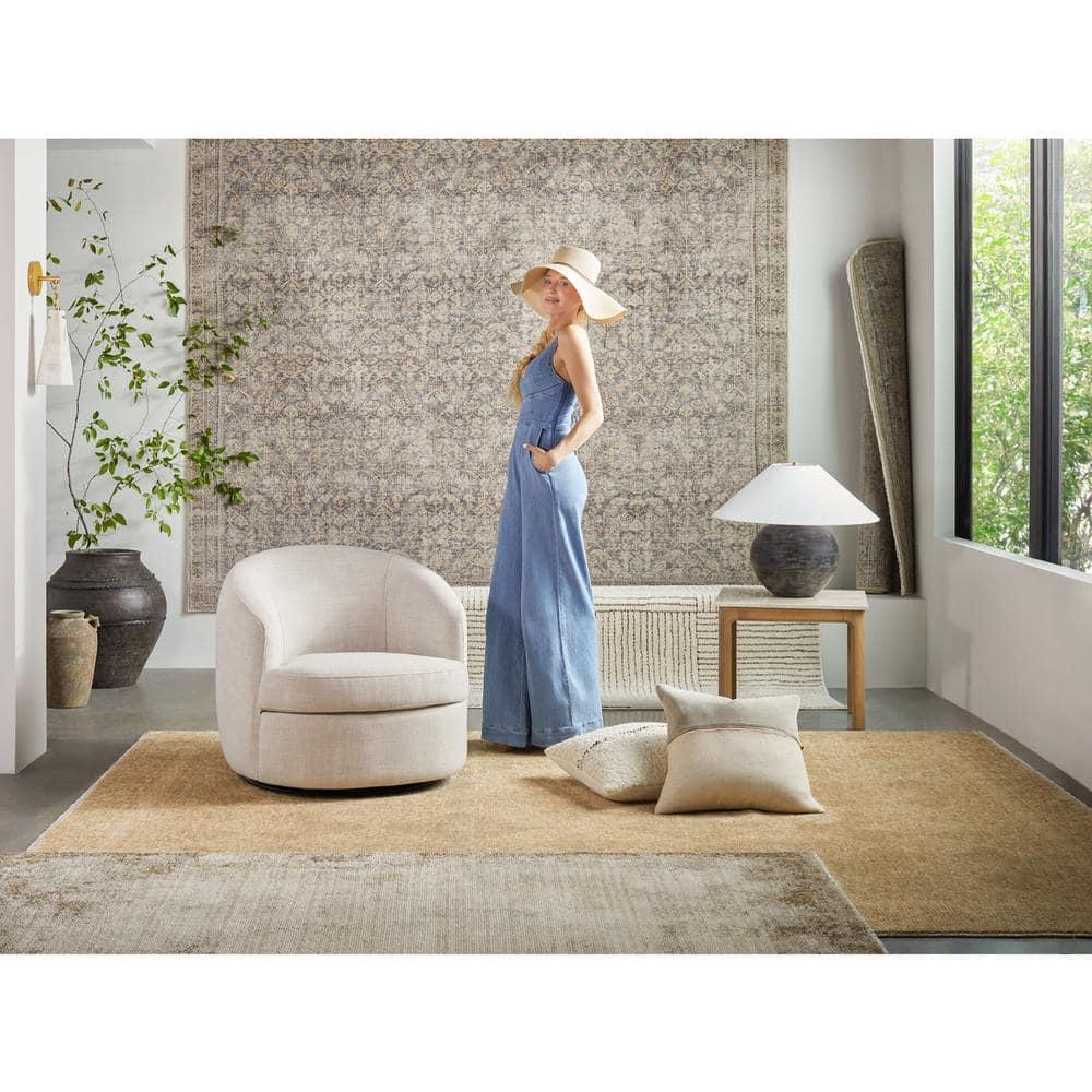 Galey Alix x Livabliss Collins Avenue V Machine Woven Area Rug