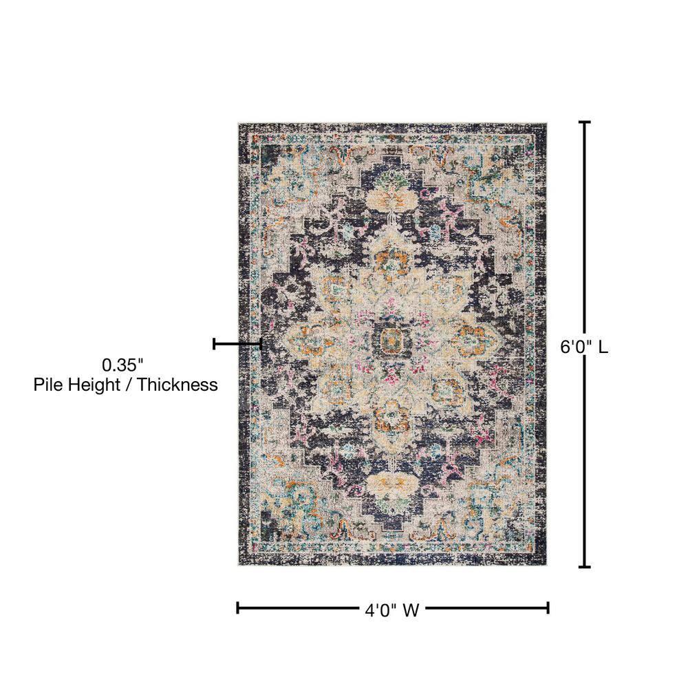 Madison MAD473 Power Loomed Indoor Area Rug - Black/Gold - 4'x6' - Safavieh
