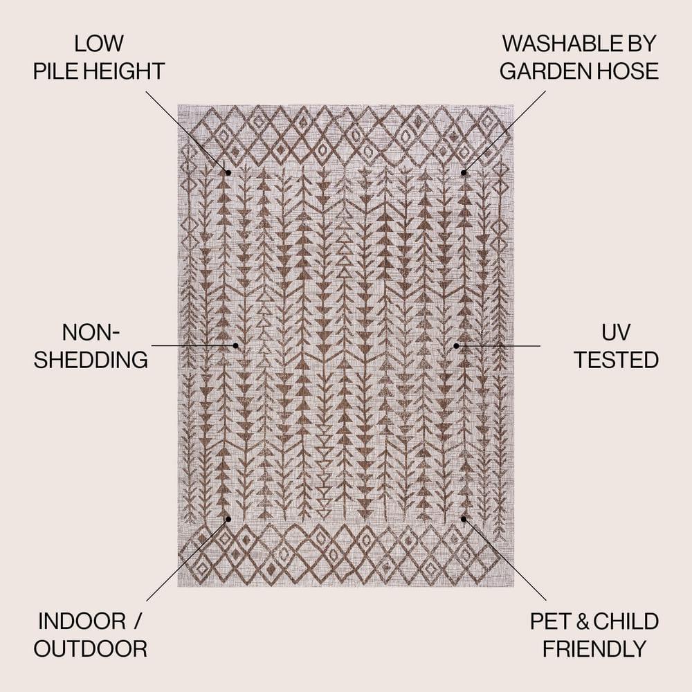5'x8' Tokay Bohemian Geometric Indoor/Outdoor Area Rug, Beige/Brown - JONATHAN Y