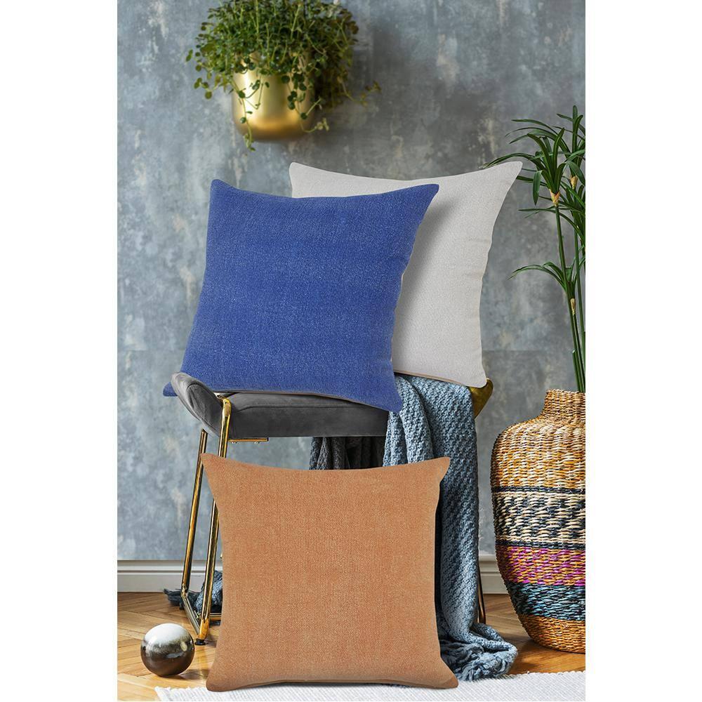 ZeaZu Throw Pillow