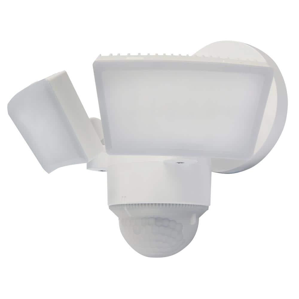 IQ America LED Outdoor Security Accent with Motion Sensor
