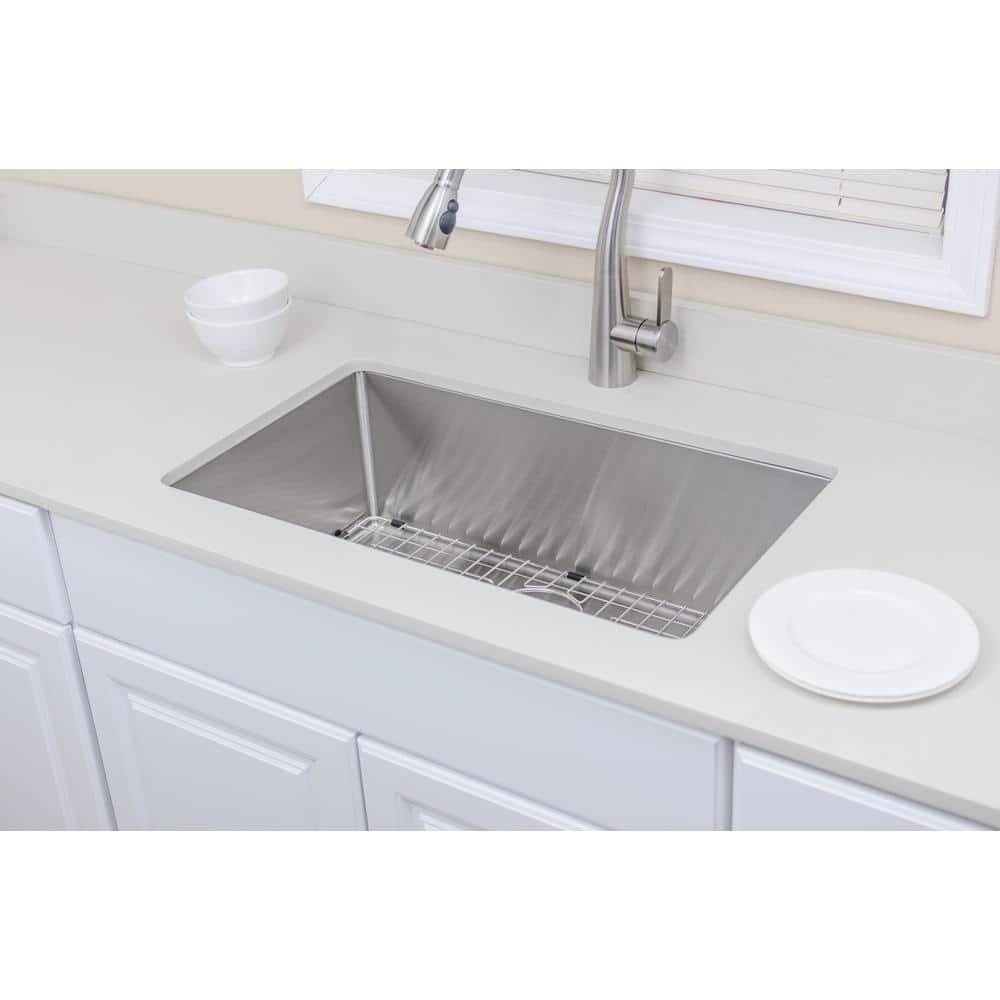 Wells Sinkware NCU3018-10-1 New Chef’s 30'' L Undermount Single Bowl Stainless Steel Kitchen Sink
