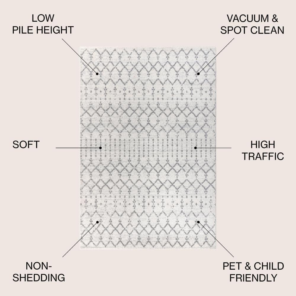 JONATHAN Y Moroccan HYPE Boho Vintage Diamond Cream/Gray 4 ft. x 6 ft. Area Rug
