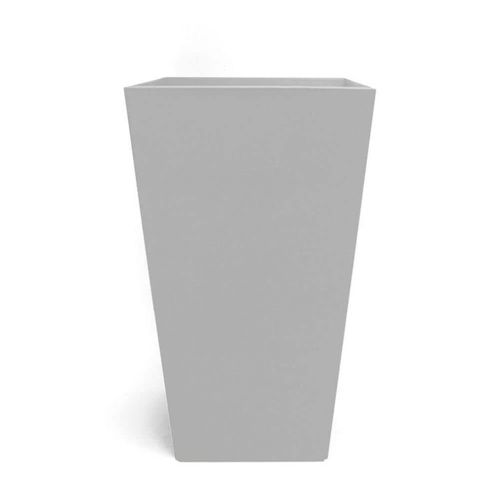 Bloem Finley Modern 20-in Recycled Plastic Indoor/Outdoor Square Vertical Planter