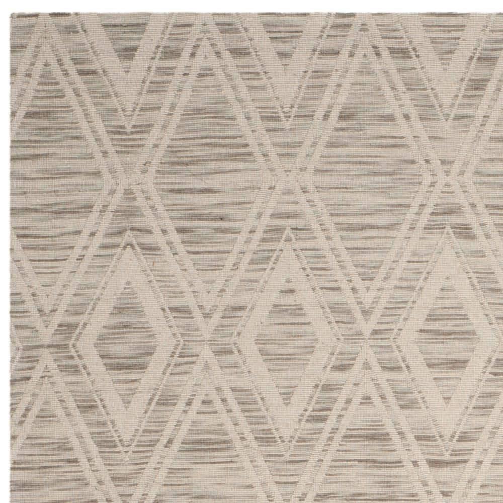 Marbella MRB312 Hand Loomed Indoor Area Rug - Light Brown/Ivory - 8'x10' - Safavieh