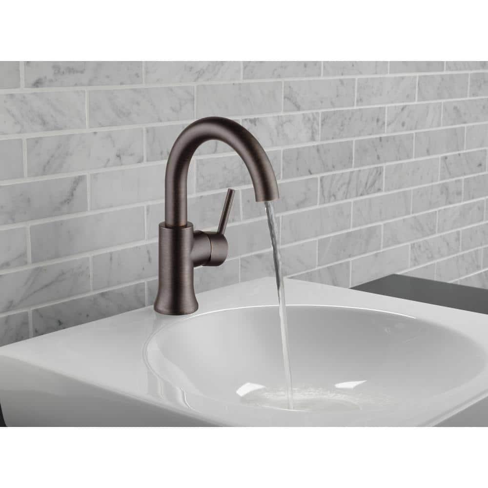Trinsic Single Hole Bathroom Faucet with Drain Assembly, Single Handle Bathroom Sink Faucet