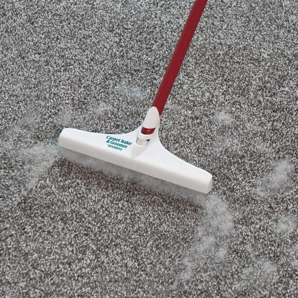 ROBERTS 12" Carpet Rake and Groomer with 51" Handle