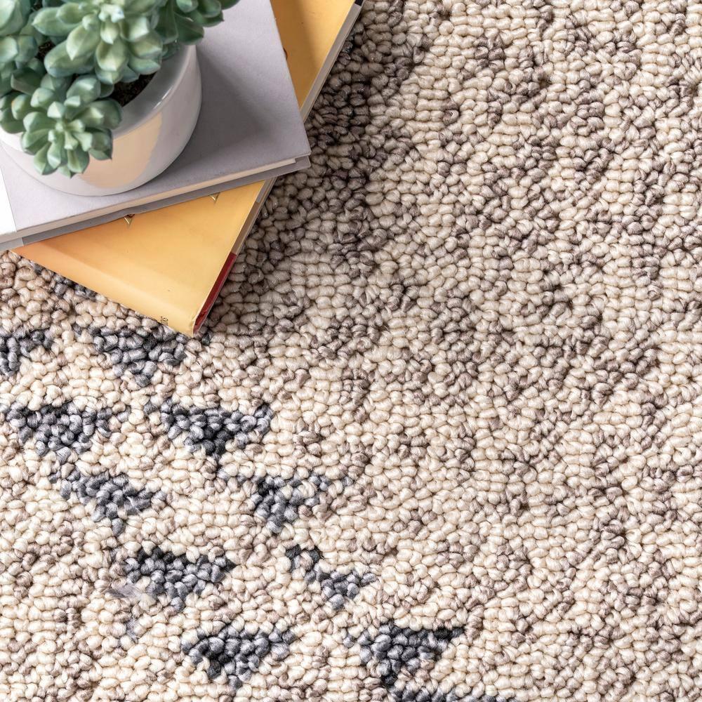 nuLOOM Blaine Dotted Diamond Runner Rug, 2' 6" x 8', Ivory