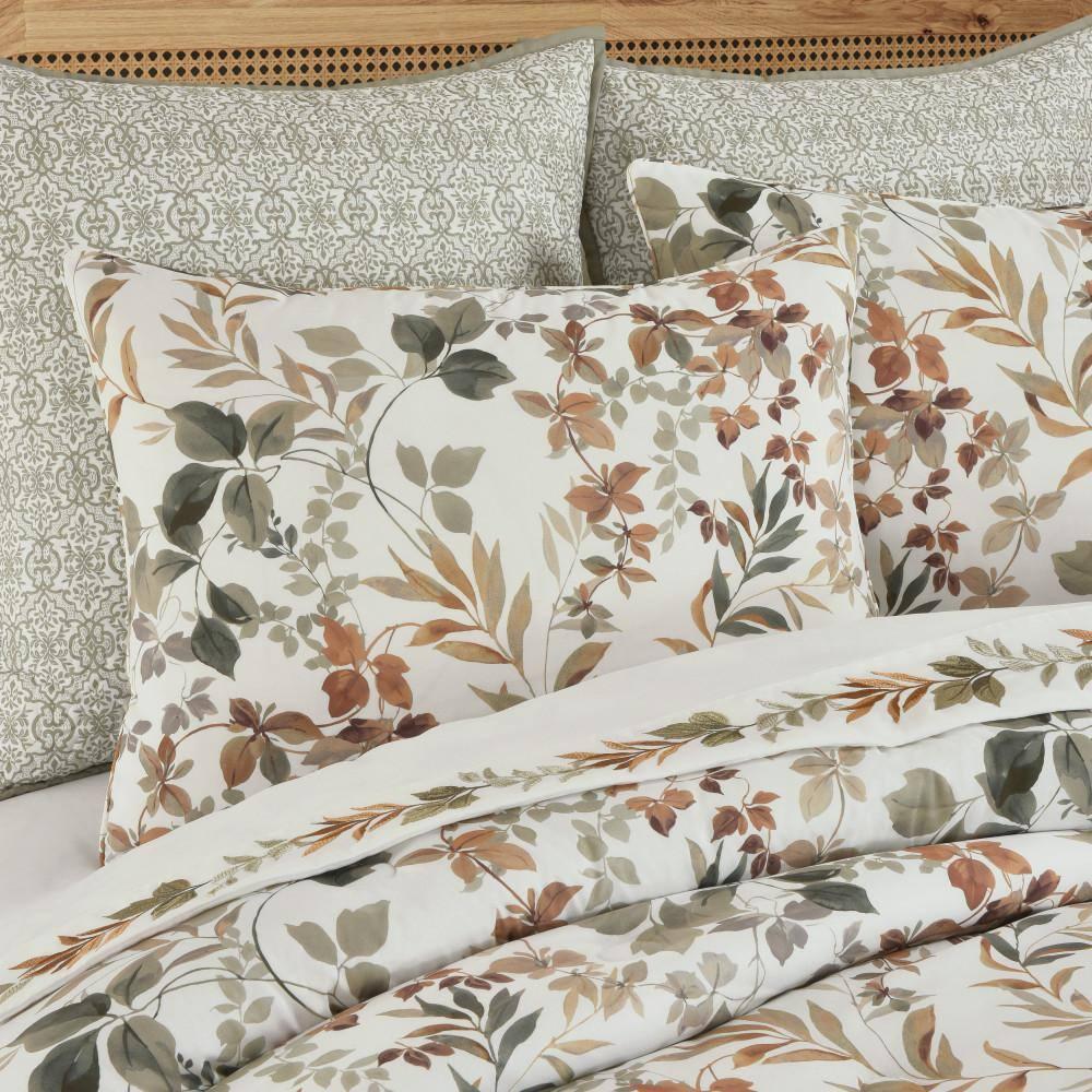 Royal Court Evergreen Comforter Set