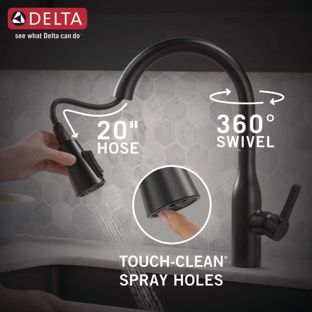 Marca Single-Handle Pull-Down Sprayer Kitchen Faucet with ShieldSpray Technology in Matte Black