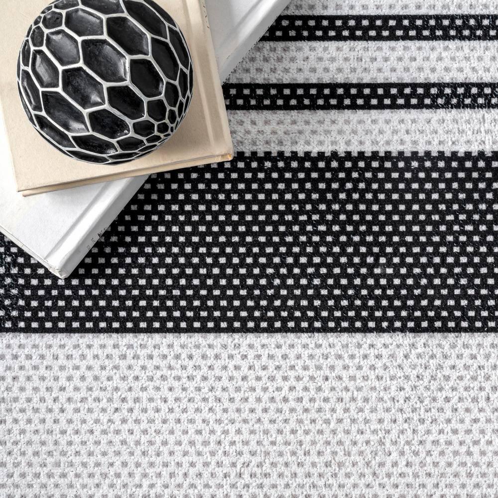 Nuloom Lena Pet Friendly Machine Washable Striped Area Rug, 3' x 5', Charcoal