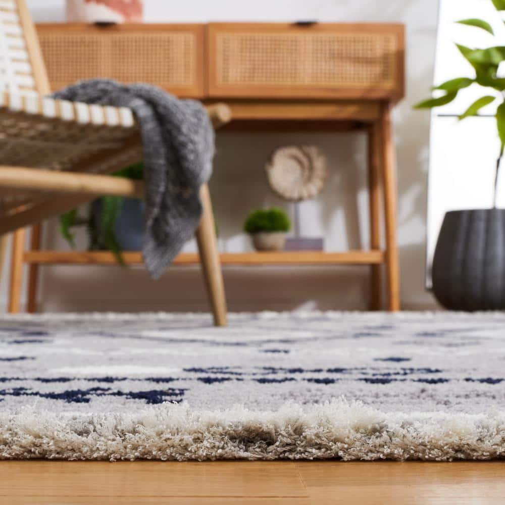 Marrakesh MRK606 Power Loomed Area Rug - Gray/Navy - 4'x6' - Safavieh.