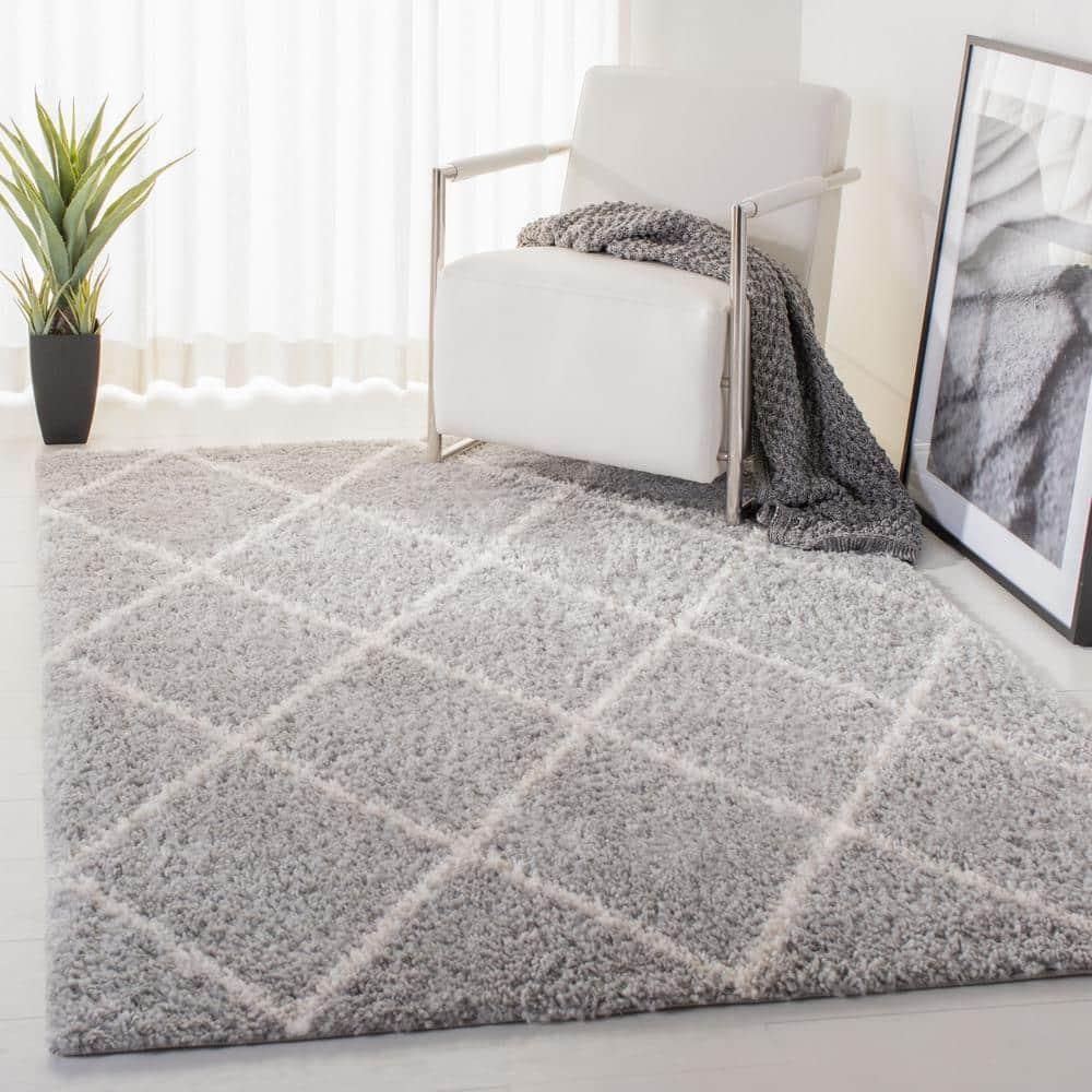 Parma Shag PMA515 Power Loomed Indoor Area Rug - 8'x10' - Grey/Cream - Safavieh