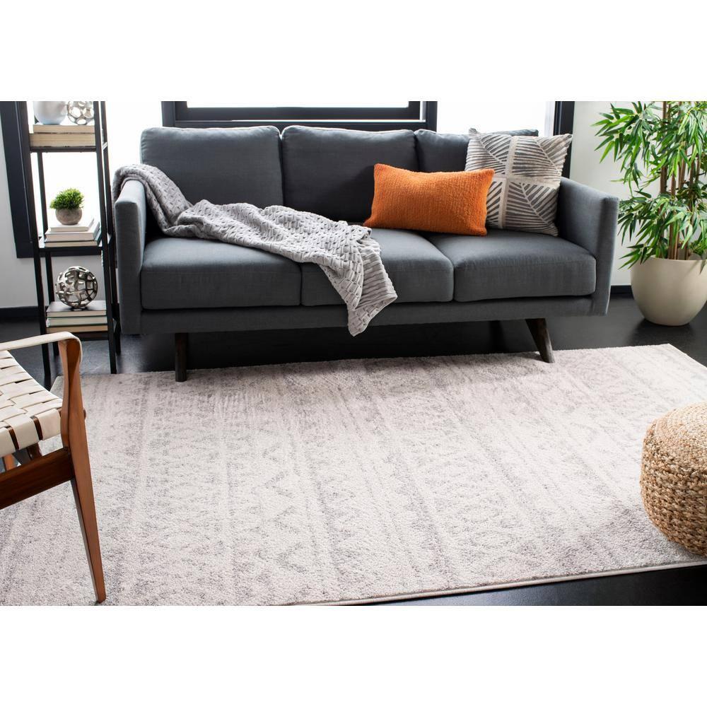 Adirondack ADR119 Machine Made Indoor Area Rug - Ivory/Silver - 6'x6' - Safavieh