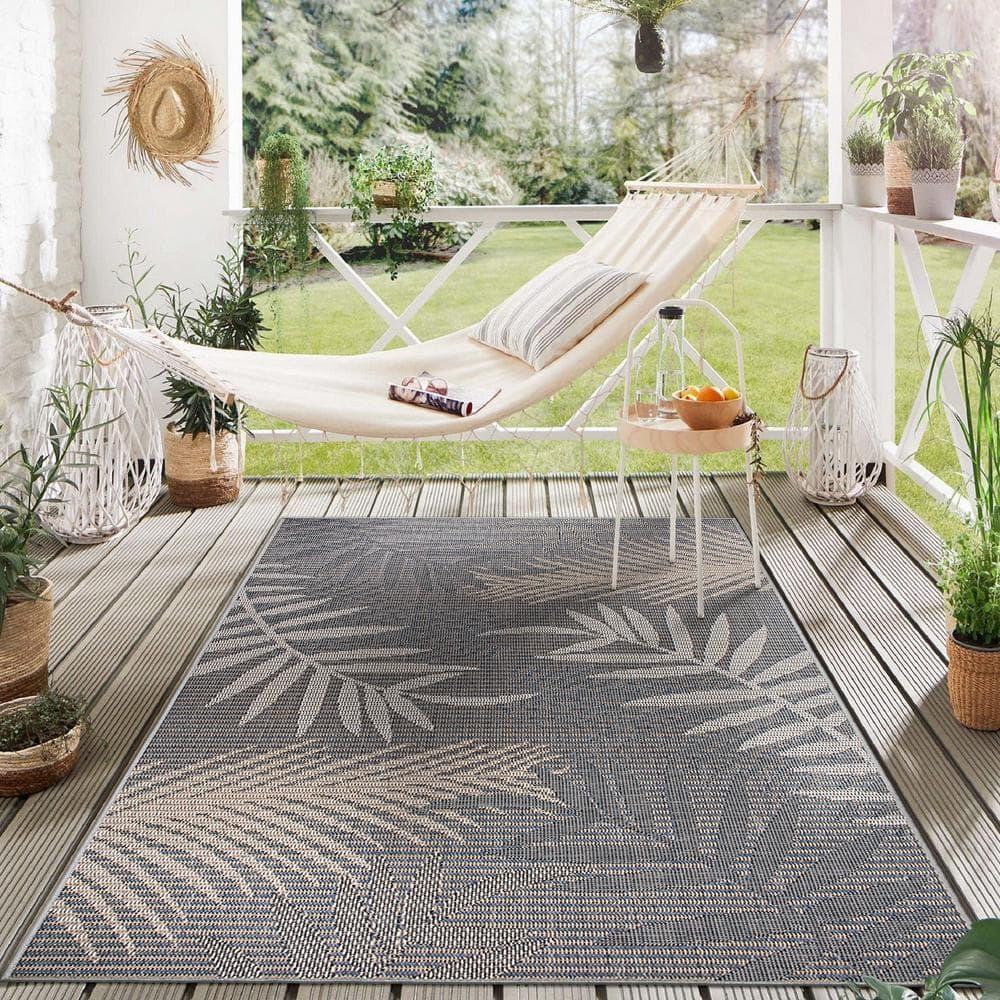 World Rug Gallery Bahama Palm Frond Indoor/Outdoor Area Rug - Gray 7'10" x 10'