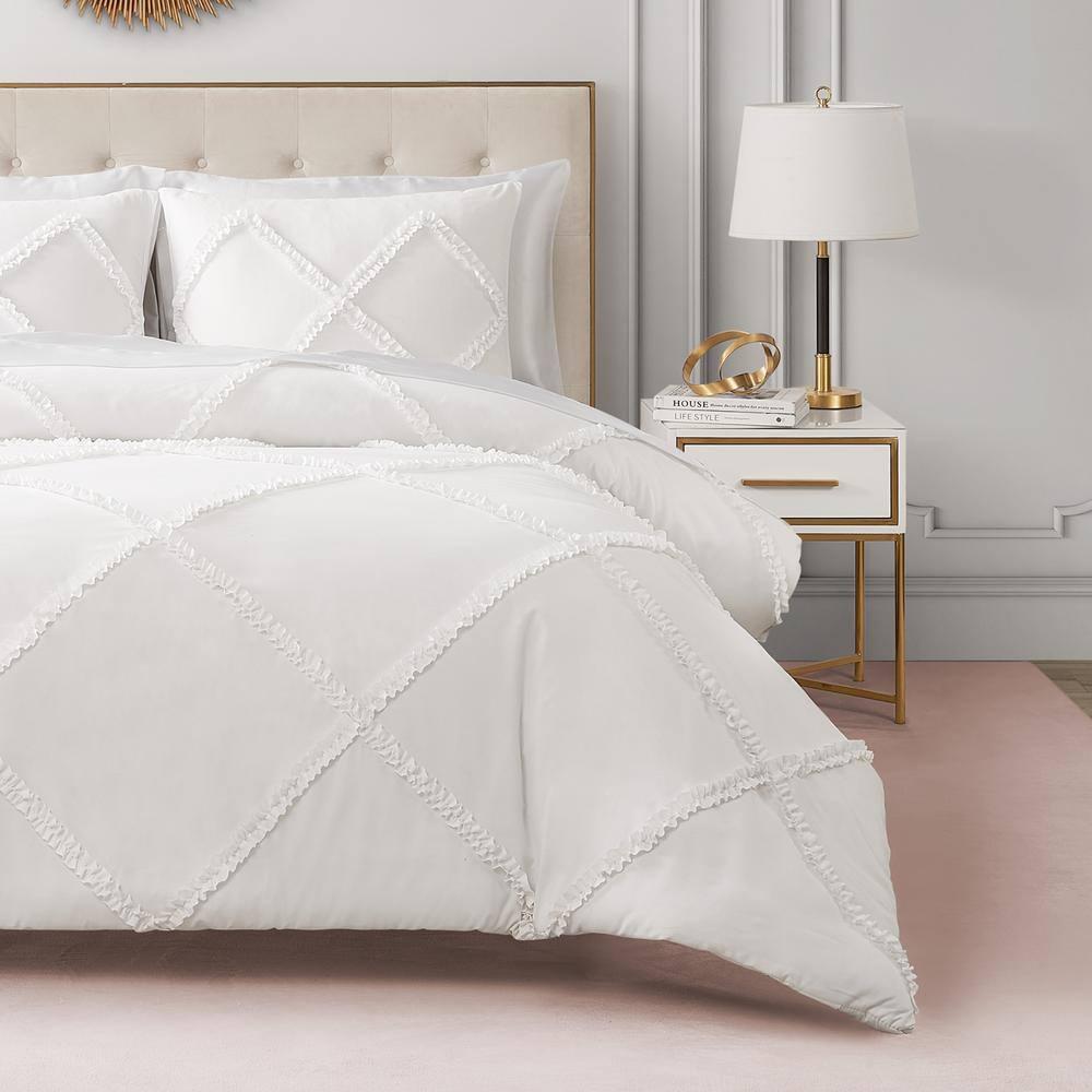 Juicy Couture Juicy Couture Diamond Ruffle Reversible Comforter & Shams Bedding Sets