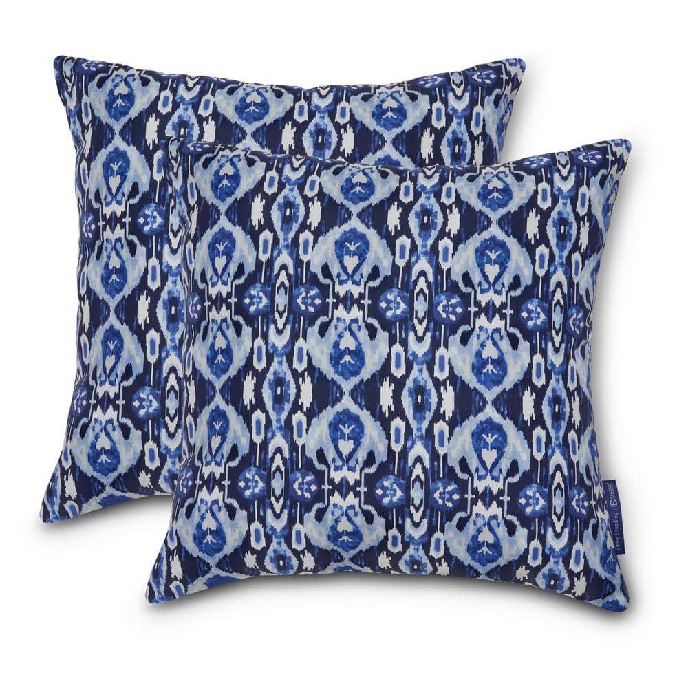 Vera Bradley Vera Bradley Island Outdoor Square Pillow Cover & Insert (Set of 2)